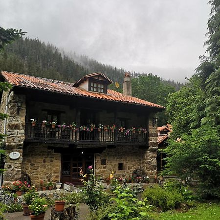 Hotel La Punvieja Los Tojos Exterior foto